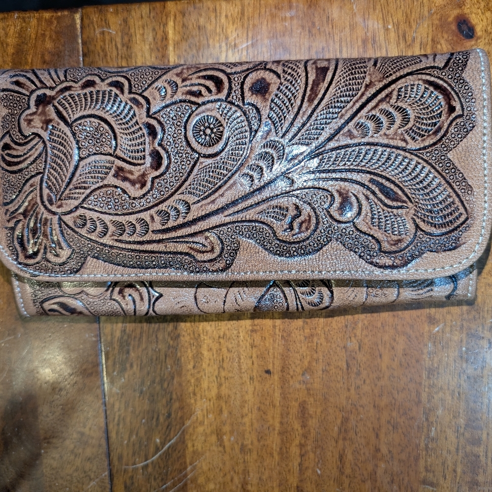 TAN LARGE Tooled Leather Ladies Wallet